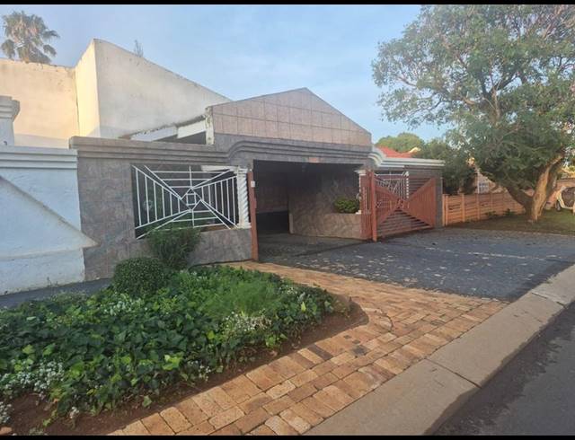5 BEDROOM HOUSE FOR SALE IN ENNERDALE